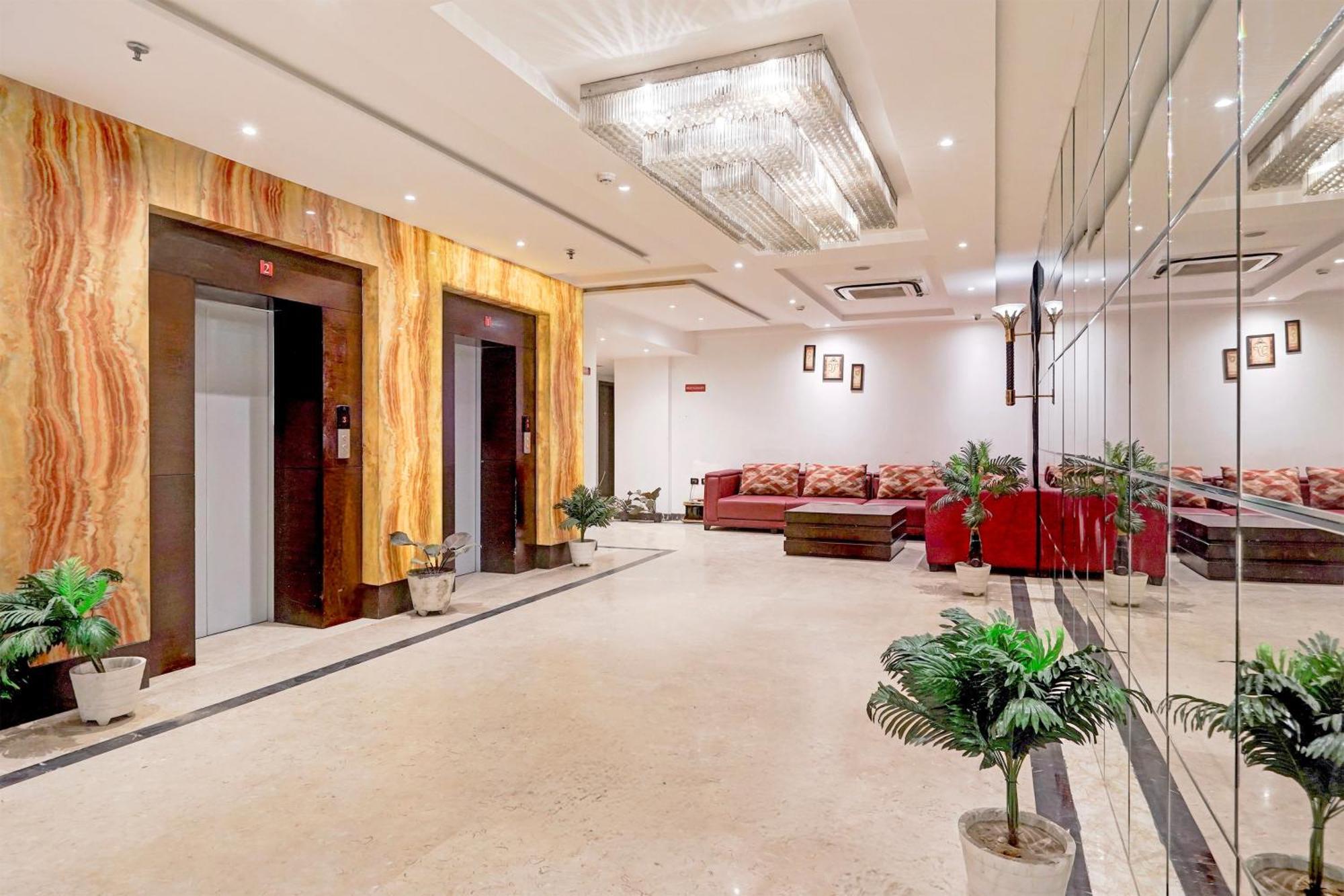 Townhouse Oak Agra Near Sultanganj Puliya Formerly Bb Grand Zewnętrze zdjęcie